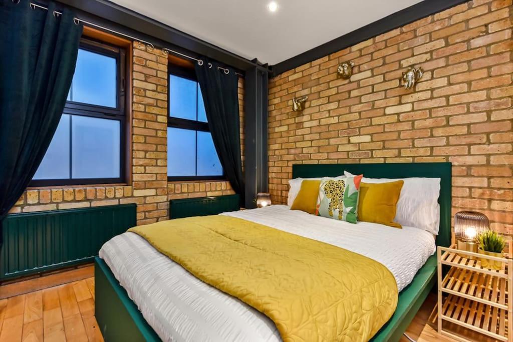 Spacious 2 Bed Urban Jungle Flat, Central London Exterior photo